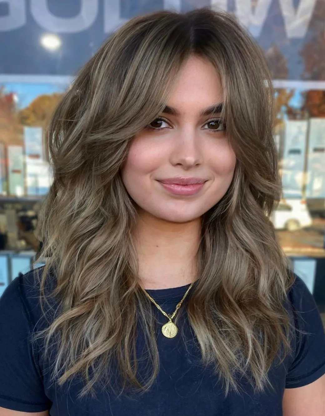 Long Hairstyles That Look Great on Round Faces