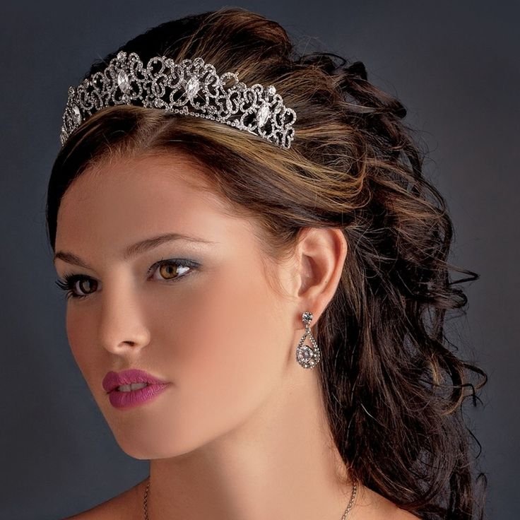 Different Styles of Tiaras for Brides