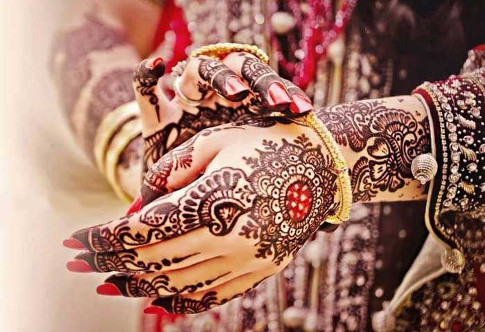 The Role of Mehendi and Hair Styling in Bridal Beauty